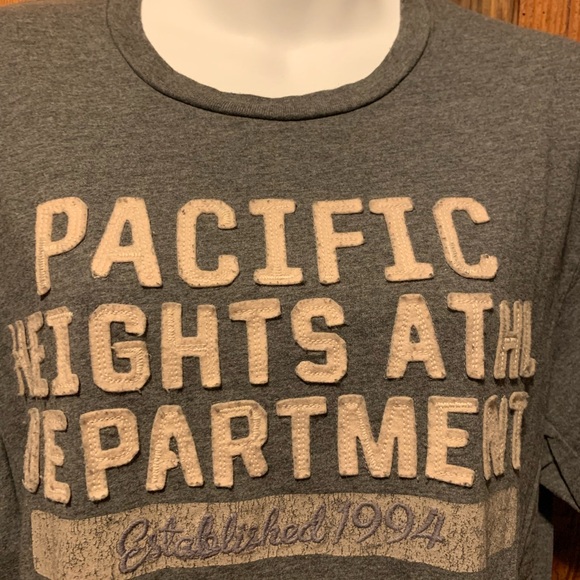 Vintage Old Navy Graphic Tee - Picture 2 of 7